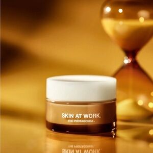 Skin At Work Moisturizer with seven serums ~ NEW - full size 30ml